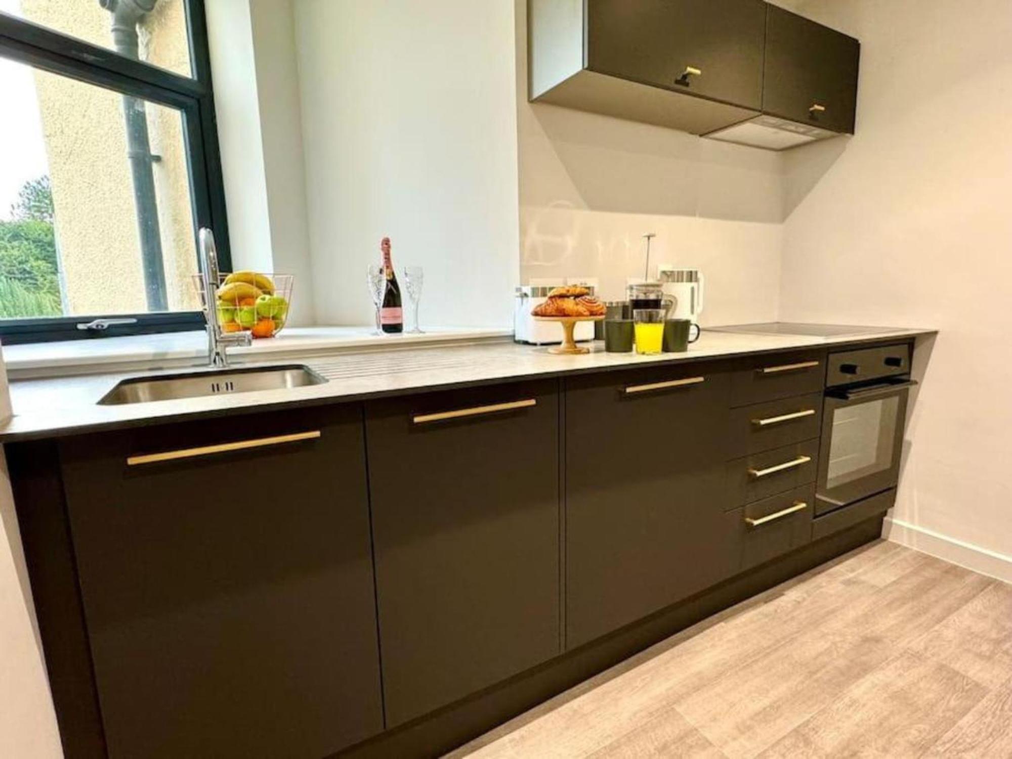 New 2 Bedroom Bournemouth Ground Floor Easy Access Eksteriør bilde